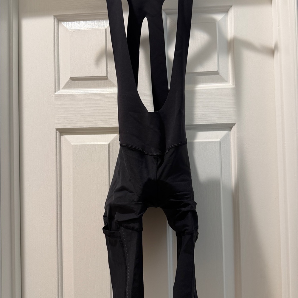 RARE Lululemon Athletica Dark Cycling Bib Shorts